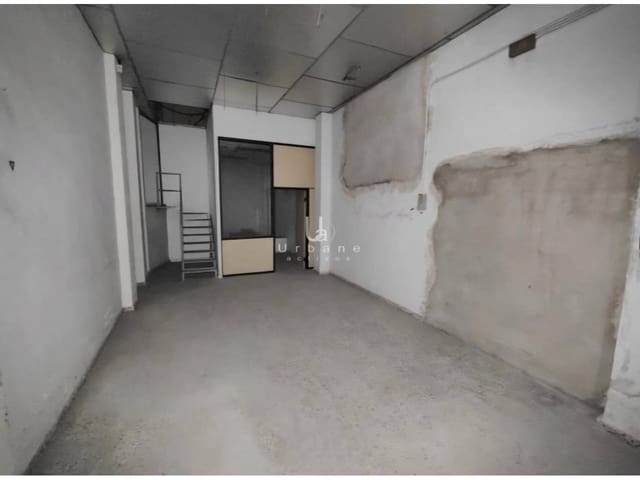 Kommersiell til salgs i Murcia by med garasje - € 76 000 (Ref: 8821594)