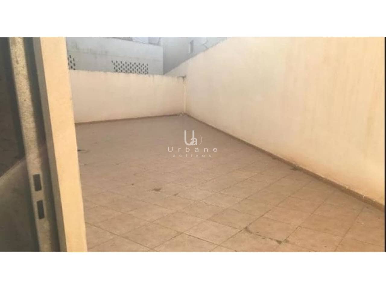 Commercieel te koop in Cartagena - € 45.000 (Ref: 8821597)