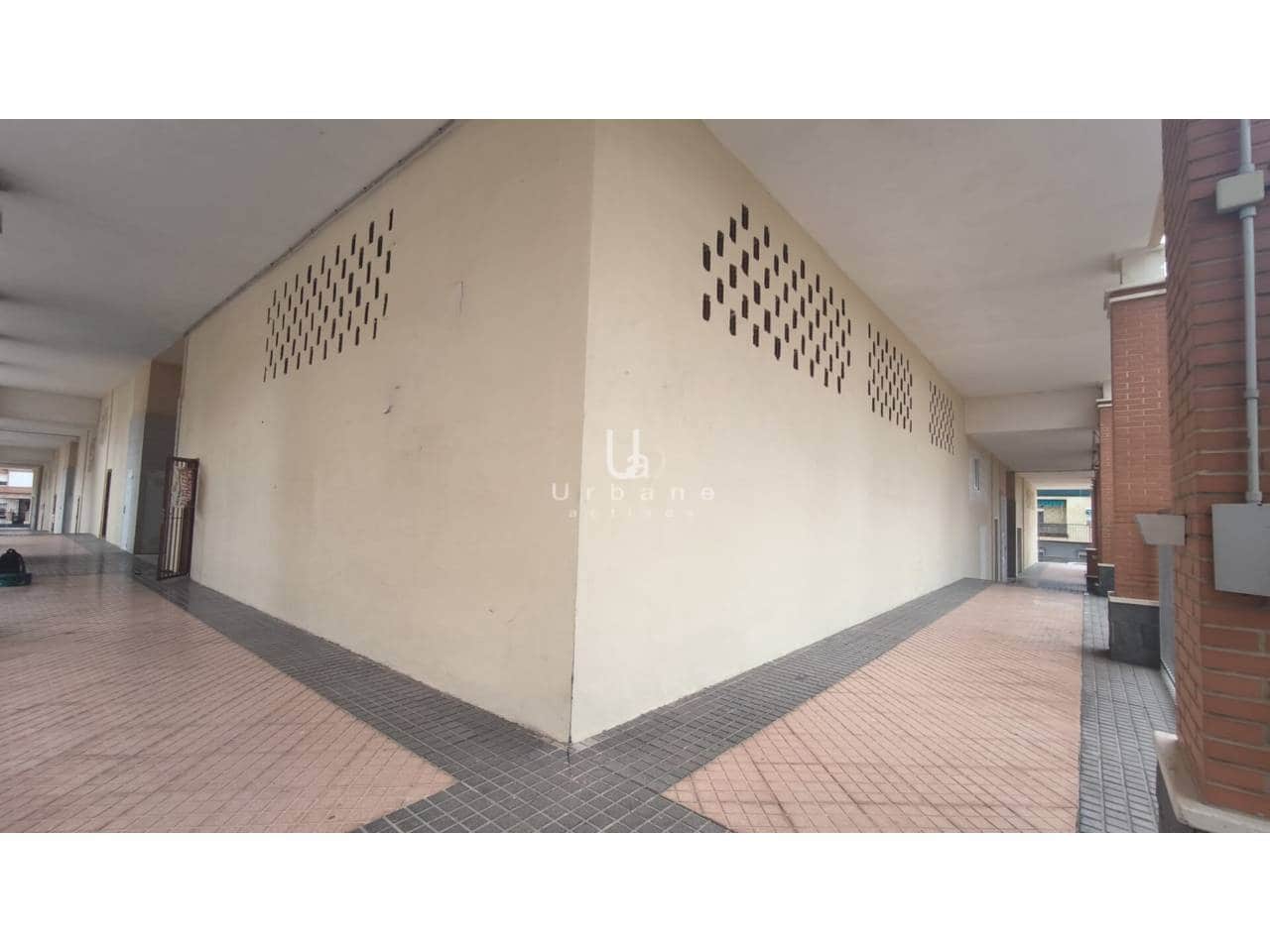 Commercieel te koop in Cartagena - € 45.000 (Ref: 8821597)