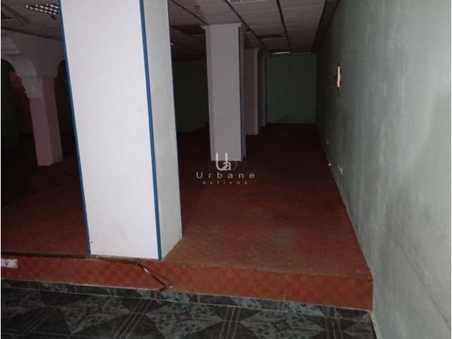 Commercial for sale in Benicalap, Valencia city - € 175,000 (Ref: 8847030)