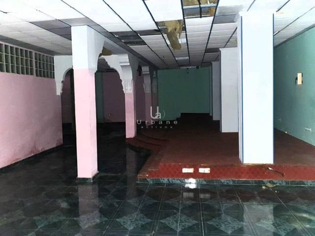 Commercial for sale in Benicalap, Valencia city - € 175,000 (Ref: 8847030)