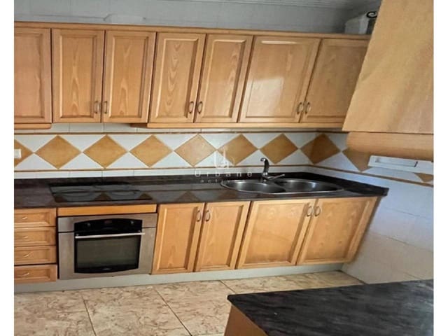 Chalet de 3 habitaciones en Guardamar del Segura en venta con piscina garaje - 214.000 € (Ref: 8848684)