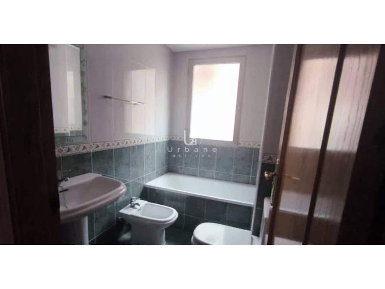 3 soveværelse Lejlighed til salg i Zarandona med garage - € 233.000 (Ref: 8854395)