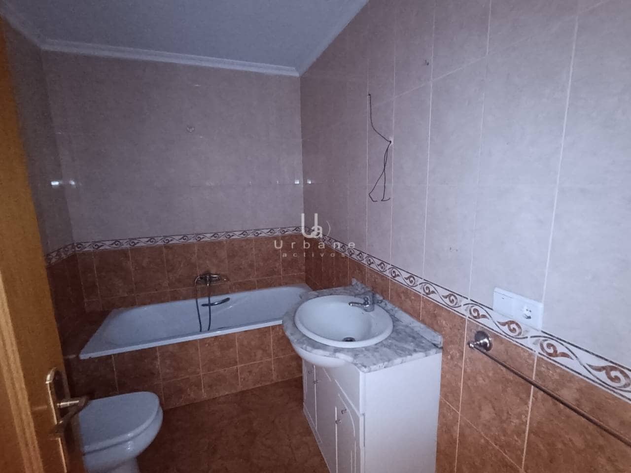 3 soverom Rekkehus til salgs i Almoradi med garasje - € 119 000 (Ref: 8866673)