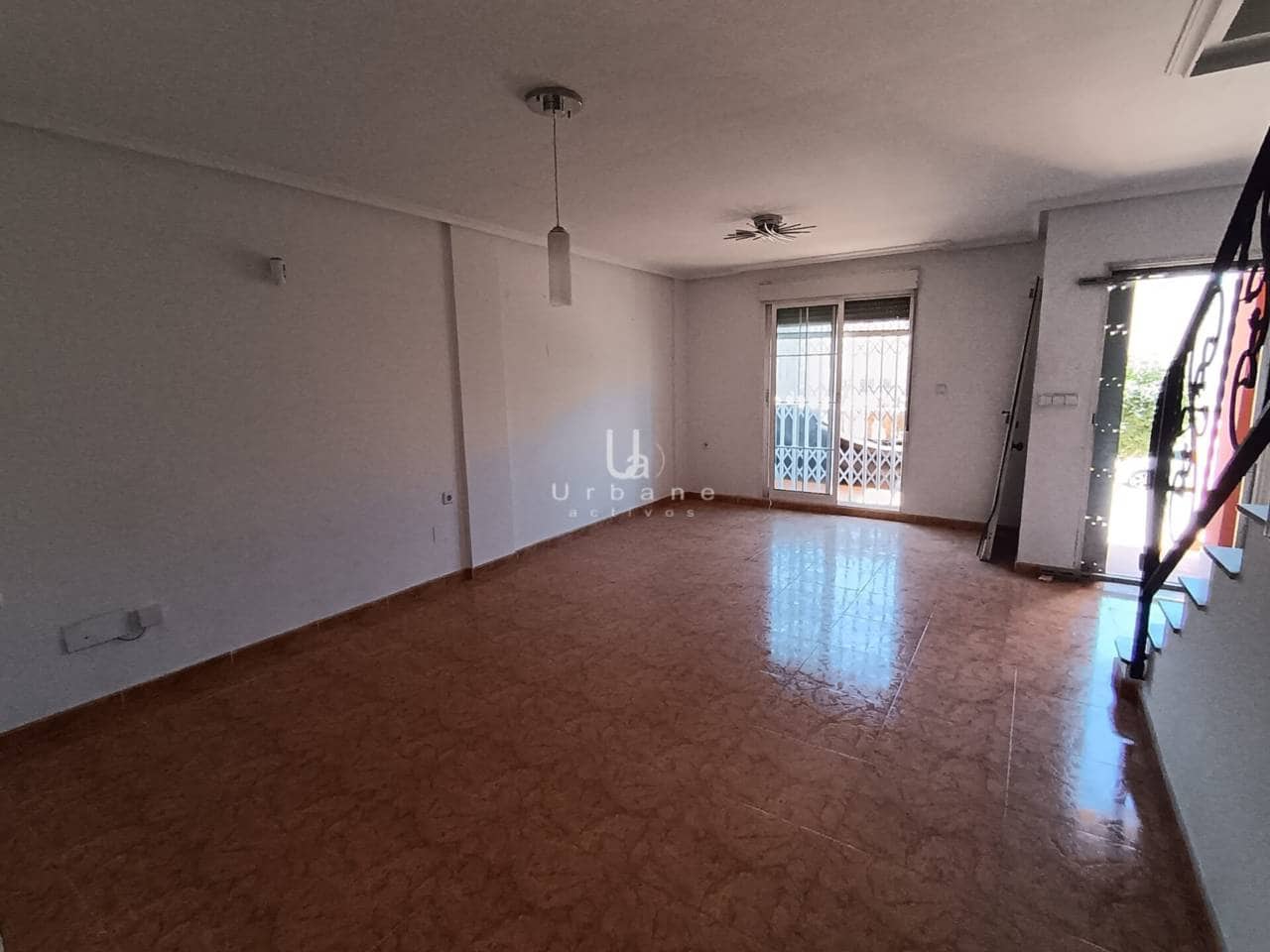 3 soverom Rekkehus til salgs i Almoradi med garasje - € 119 000 (Ref: 8866673)