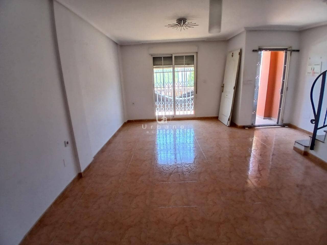 3 soverom Rekkehus til salgs i Almoradi med garasje - € 119 000 (Ref: 8866673)