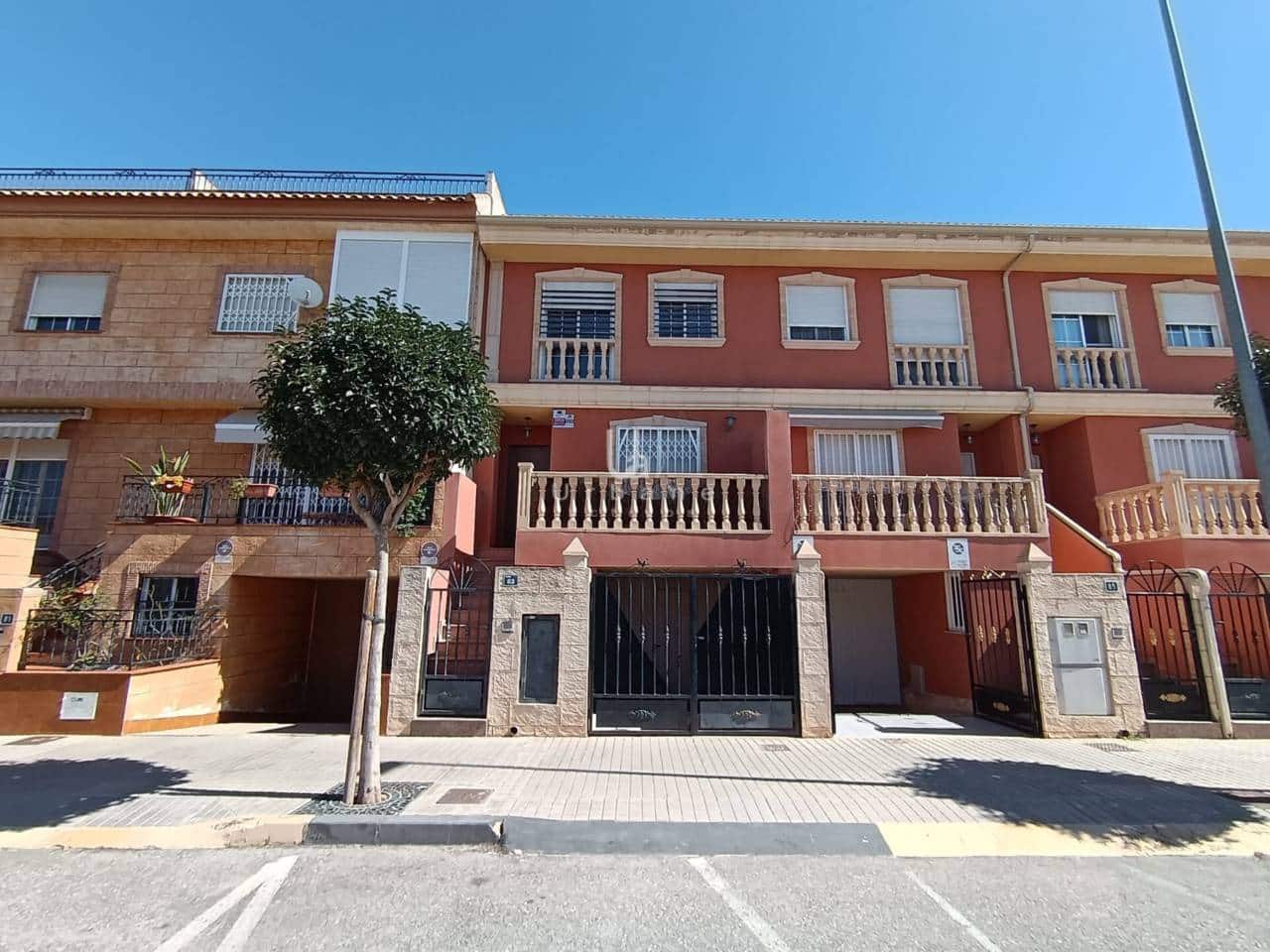 3 soverom Rekkehus til salgs i Almoradi med garasje - € 119 000 (Ref: 8866673)