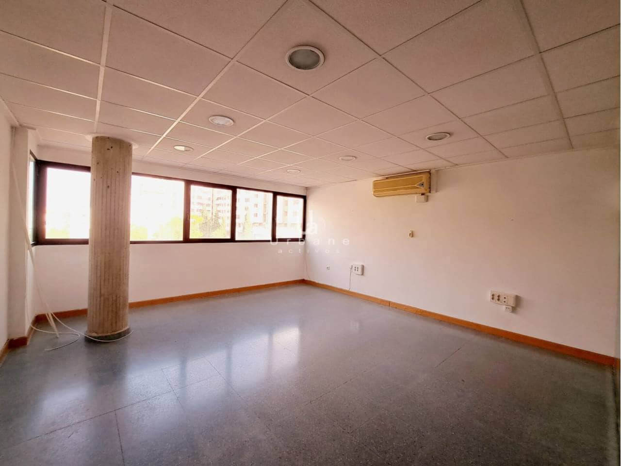 Kontor til salgs i Murcia by med garasje - € 310 000 (Ref: 8879347)