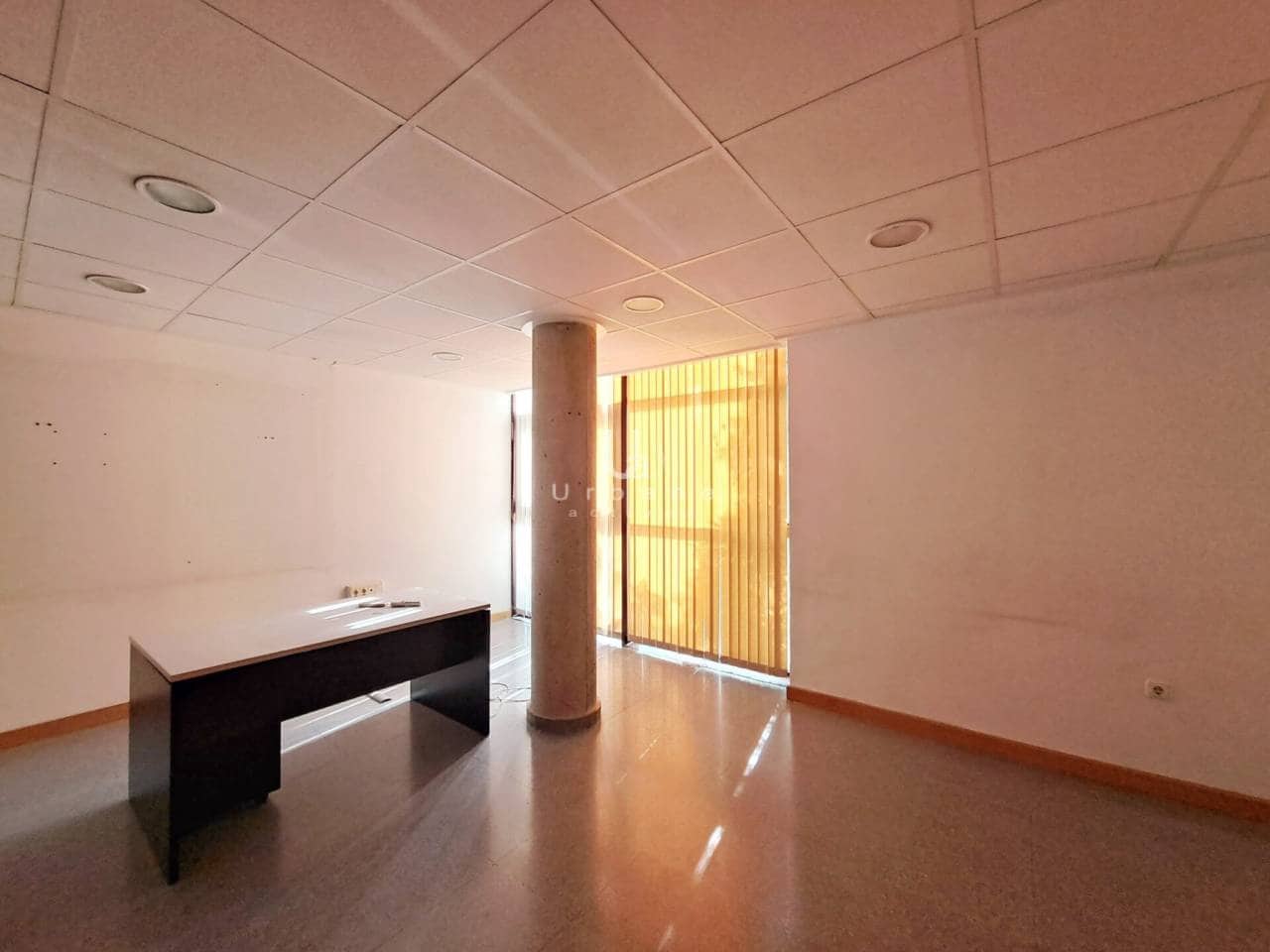 Kontor til salgs i Murcia by med garasje - € 310 000 (Ref: 8879347)