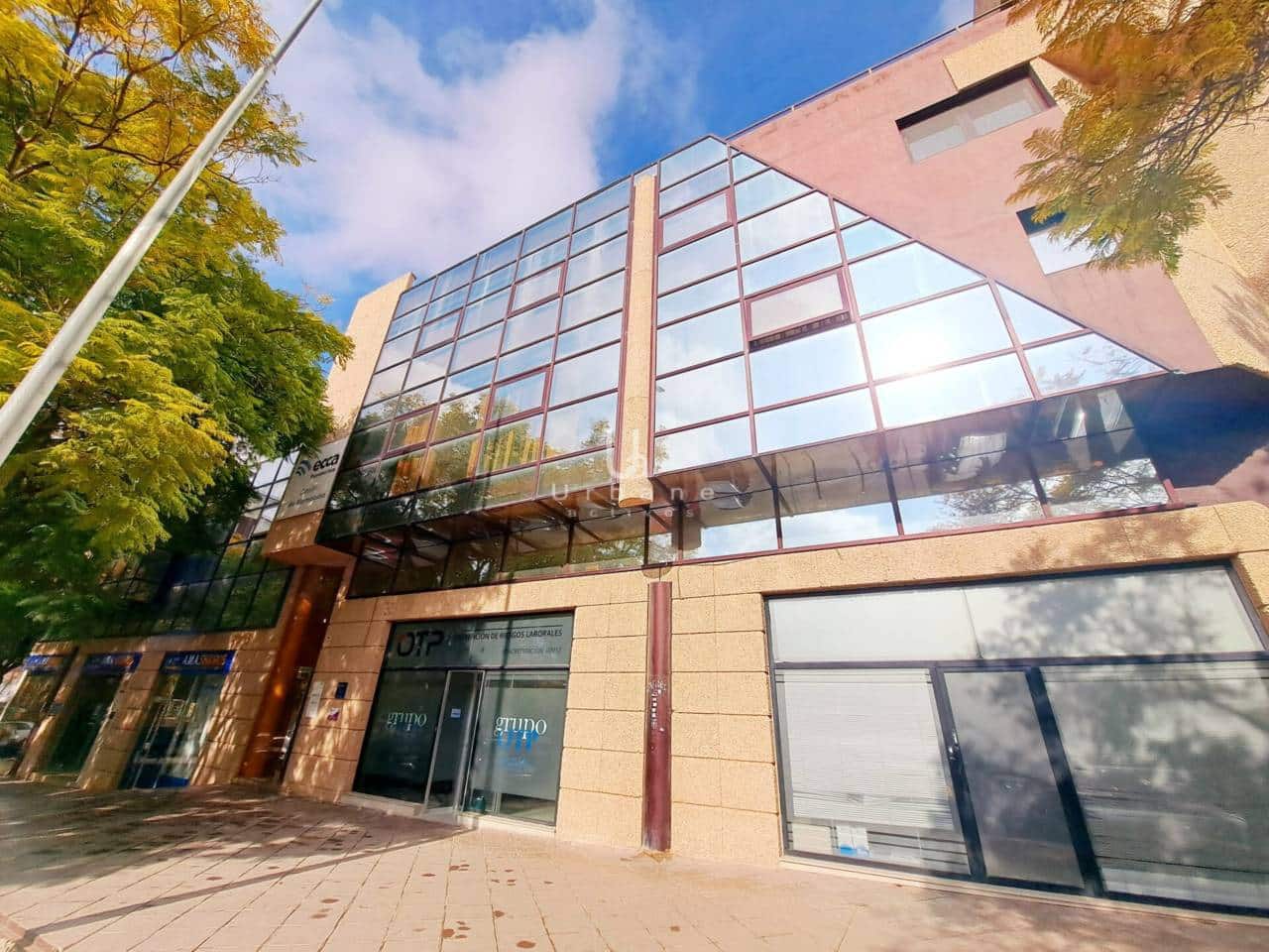 Kontor til salgs i Murcia by med garasje - € 310 000 (Ref: 8879347)