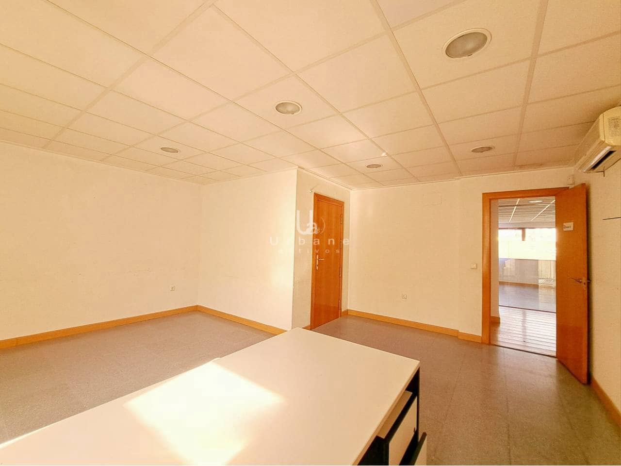 Kontor til salgs i Murcia by med garasje - € 310 000 (Ref: 8879347)