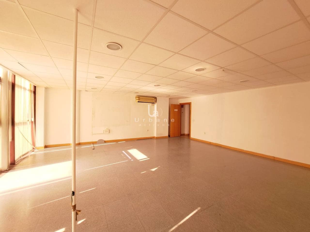 Kontor til salgs i Murcia by med garasje - € 310 000 (Ref: 8879347)