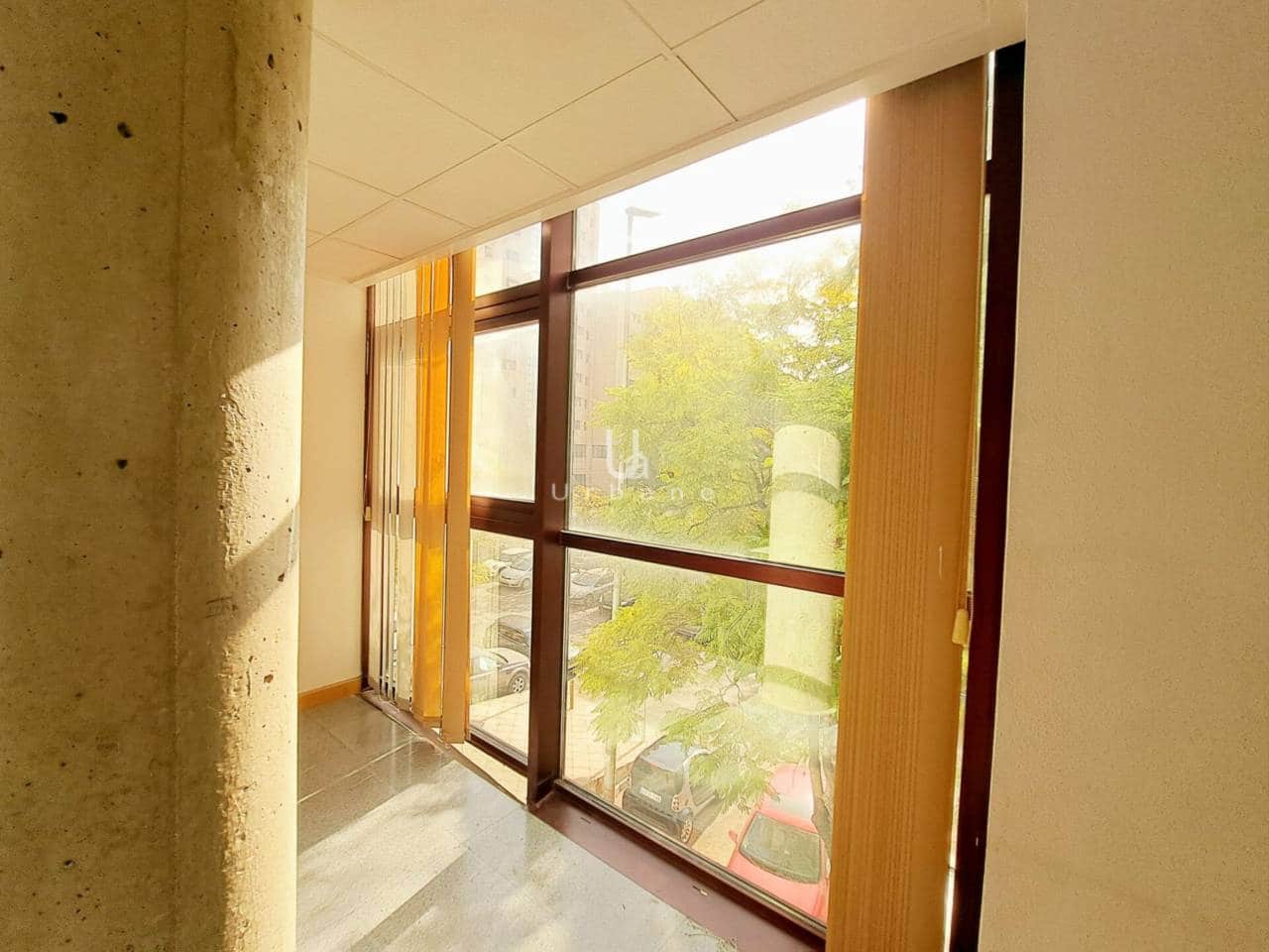 Kontor til salgs i Murcia by med garasje - € 310 000 (Ref: 8879347)