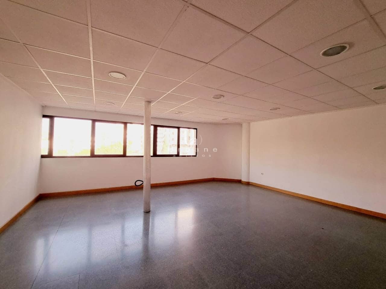 Kontor til salgs i Murcia by med garasje - € 310 000 (Ref: 8879347)
