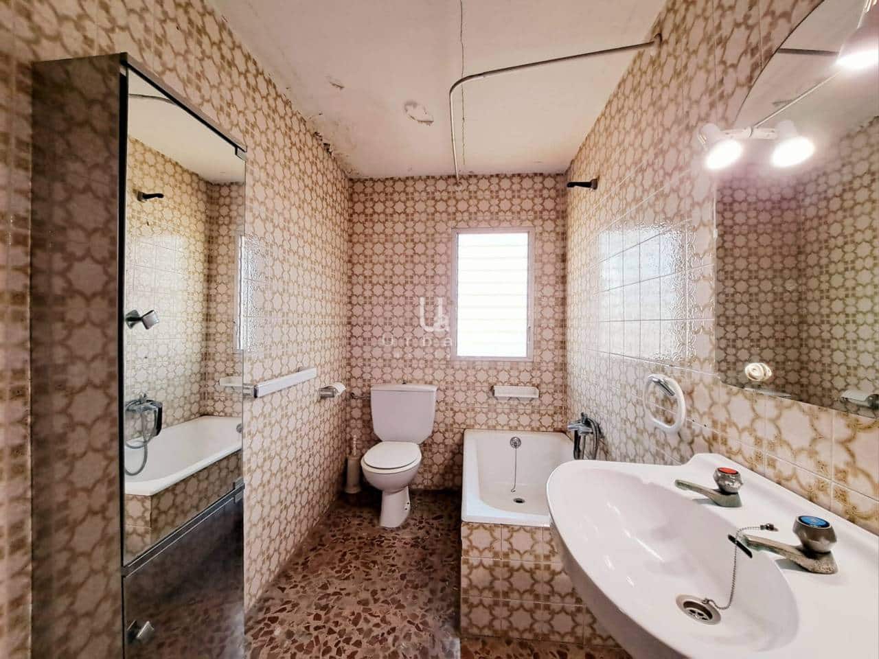 7 soveværelse Villa til salg i Murcia by med garage - € 190.000 (Ref: 8914710)