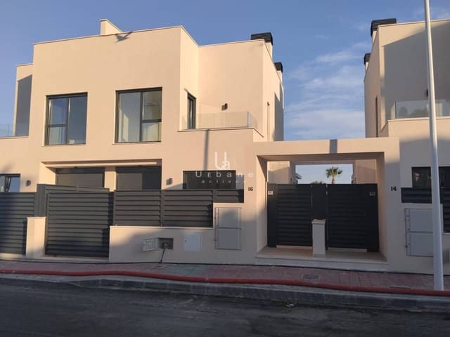 3 soveværelse Villa til salg i Los Alcázares med swimmingpool garage - € 1.390.000 (Ref: 8931743)