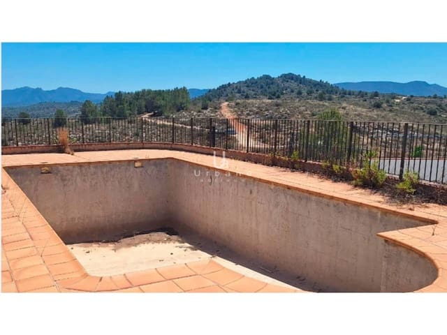 Dom na sprzedaż w L'Enova - 879 700 € (Ref: 8971001)