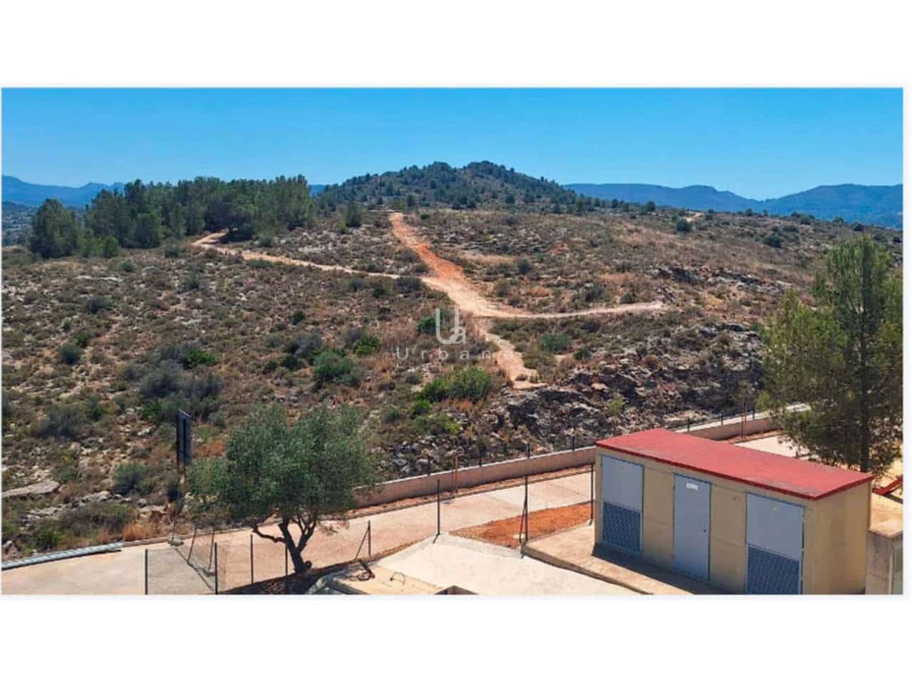 Byhus til salg i L'Enova - € 879.700 (Ref: 8971001)