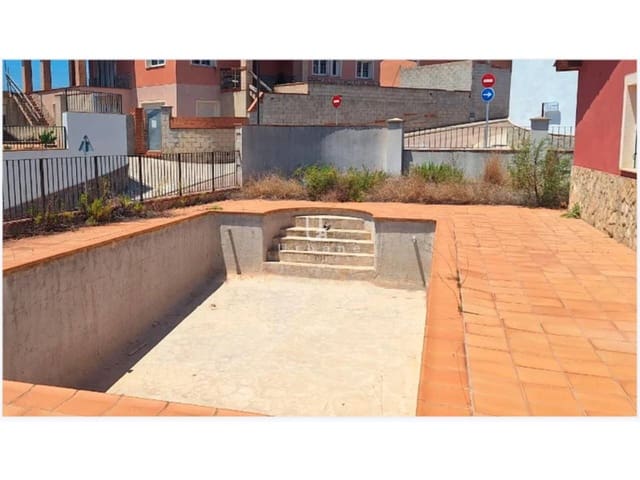 Dom na sprzedaż w L'Enova - 879 700 € (Ref: 8971001)