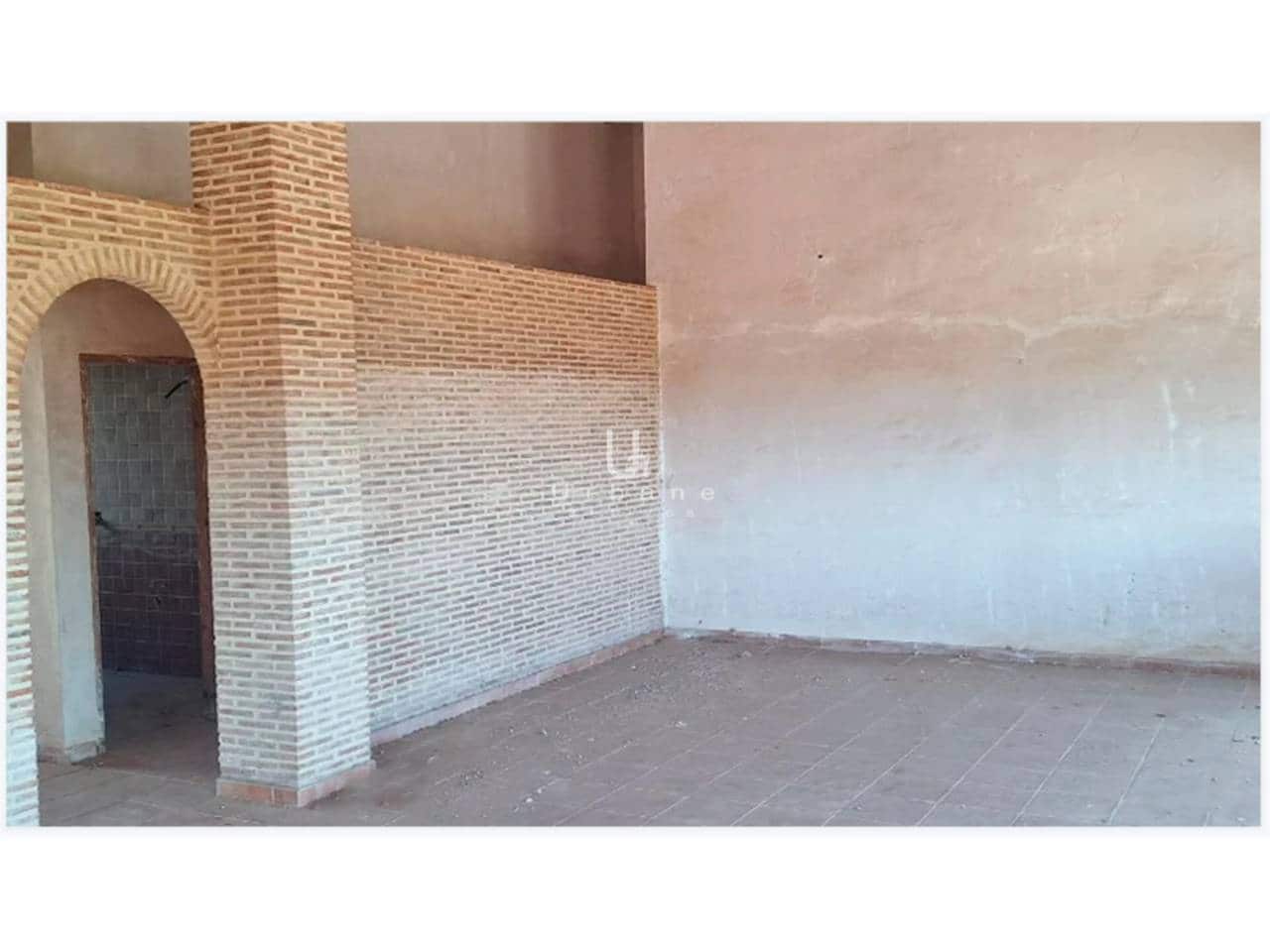 Byhus til salg i L'Enova - € 879.700 (Ref: 8971001)