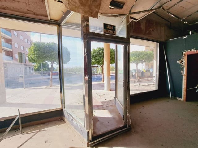 Kommersiell til salgs i Los Ramos, Murcia by - € 55 000 (Ref: 8977784)