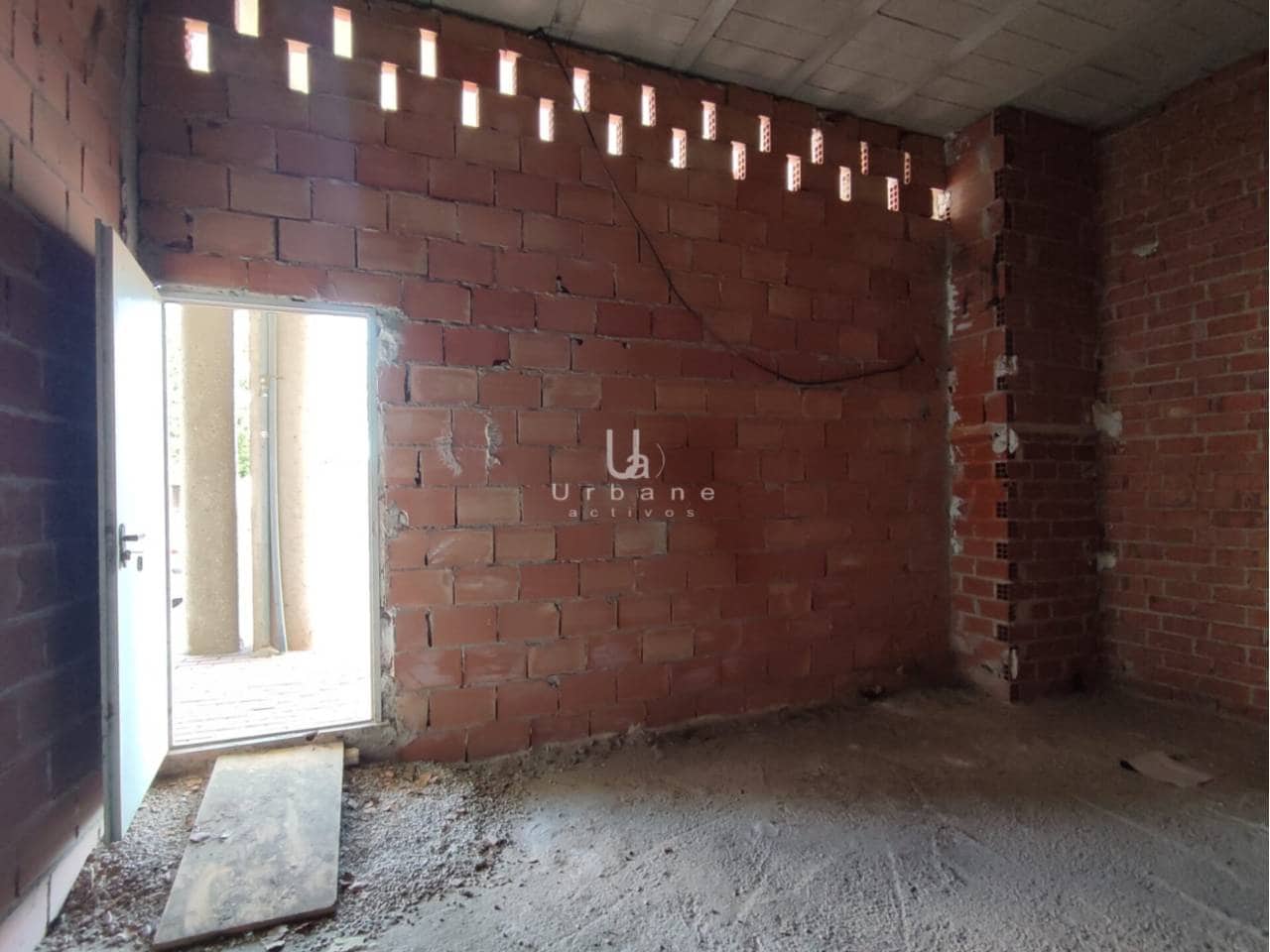 Kommersiell til salgs i Los Ramos - € 65 000 (Ref: 8977785)