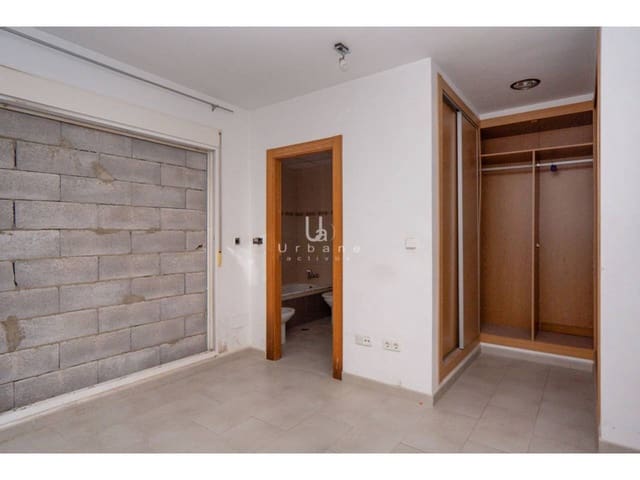 4 makuuhuone Rivitalo myytävänä paikassa Roda, San Javier mukana uima-altaan 
autotalli - 190 000 € (Ref: 8985393)