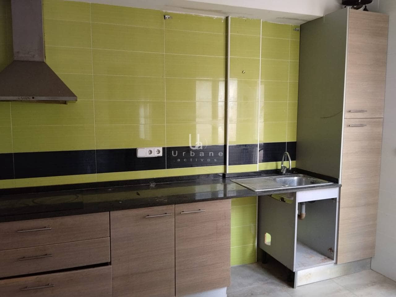 4 bedroom Terraced Villa for sale in Roda with pool garage - € 190,000 (Ref: 8985393)