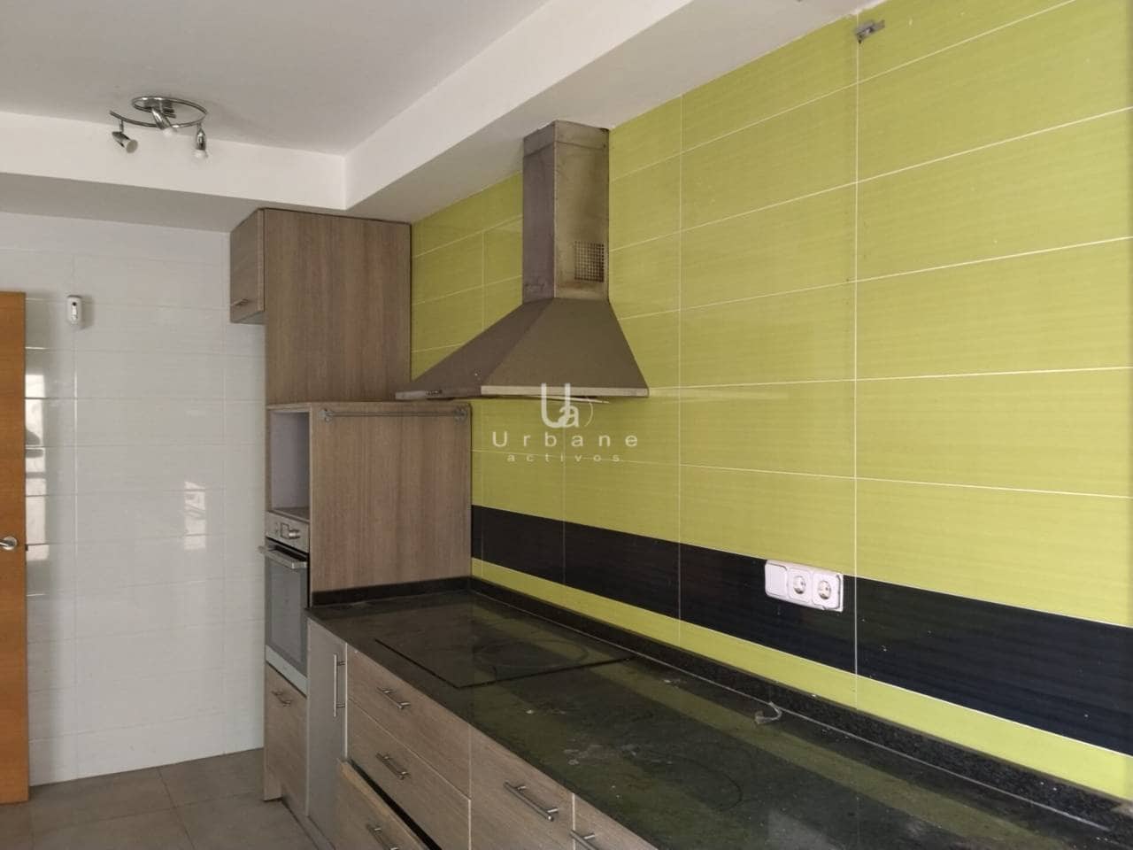 4 bedroom Terraced Villa for sale in Roda with pool garage - € 190,000 (Ref: 8985393)