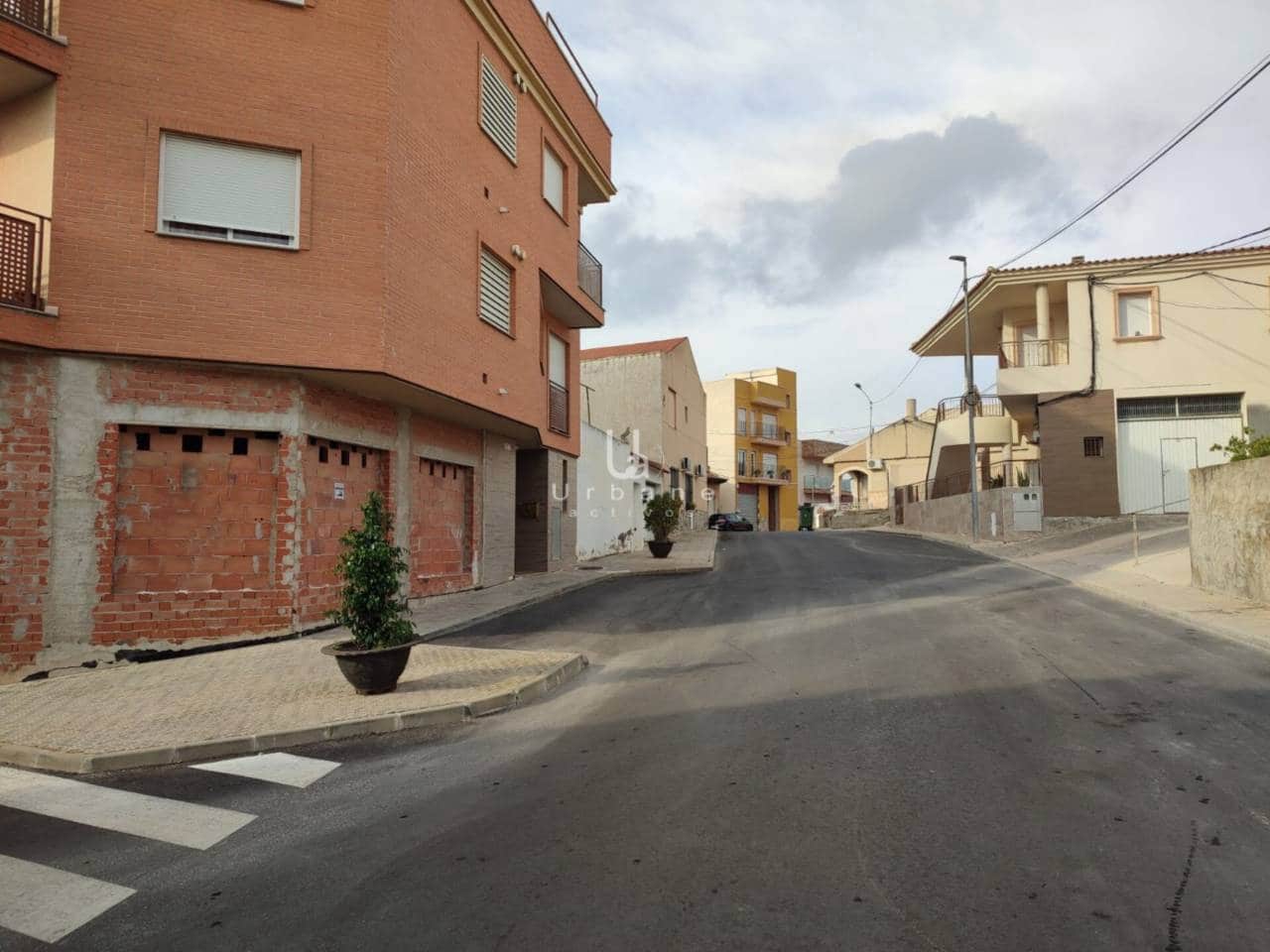 Commercieel te koop in Beniel - € 69.000 (Ref: 8987852)