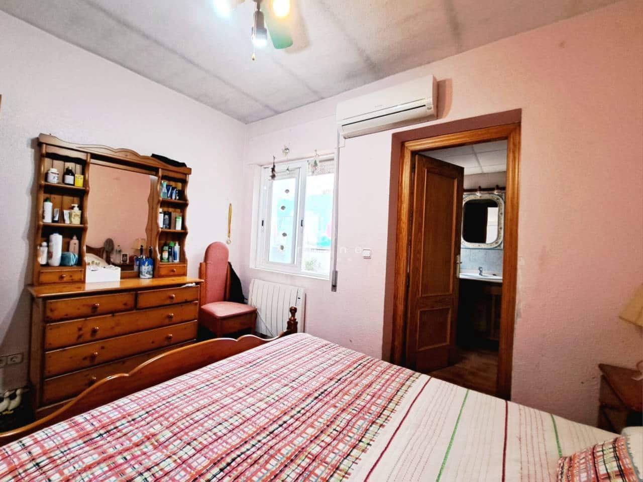 4 soveværelse Lejlighed til salg i Beniajan med garage - € 230.000 (Ref: 8990314)