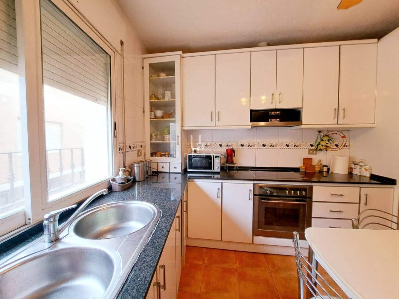 4 soveværelse Lejlighed til salg i Beniajan med garage - € 230.000 (Ref: 8990314)