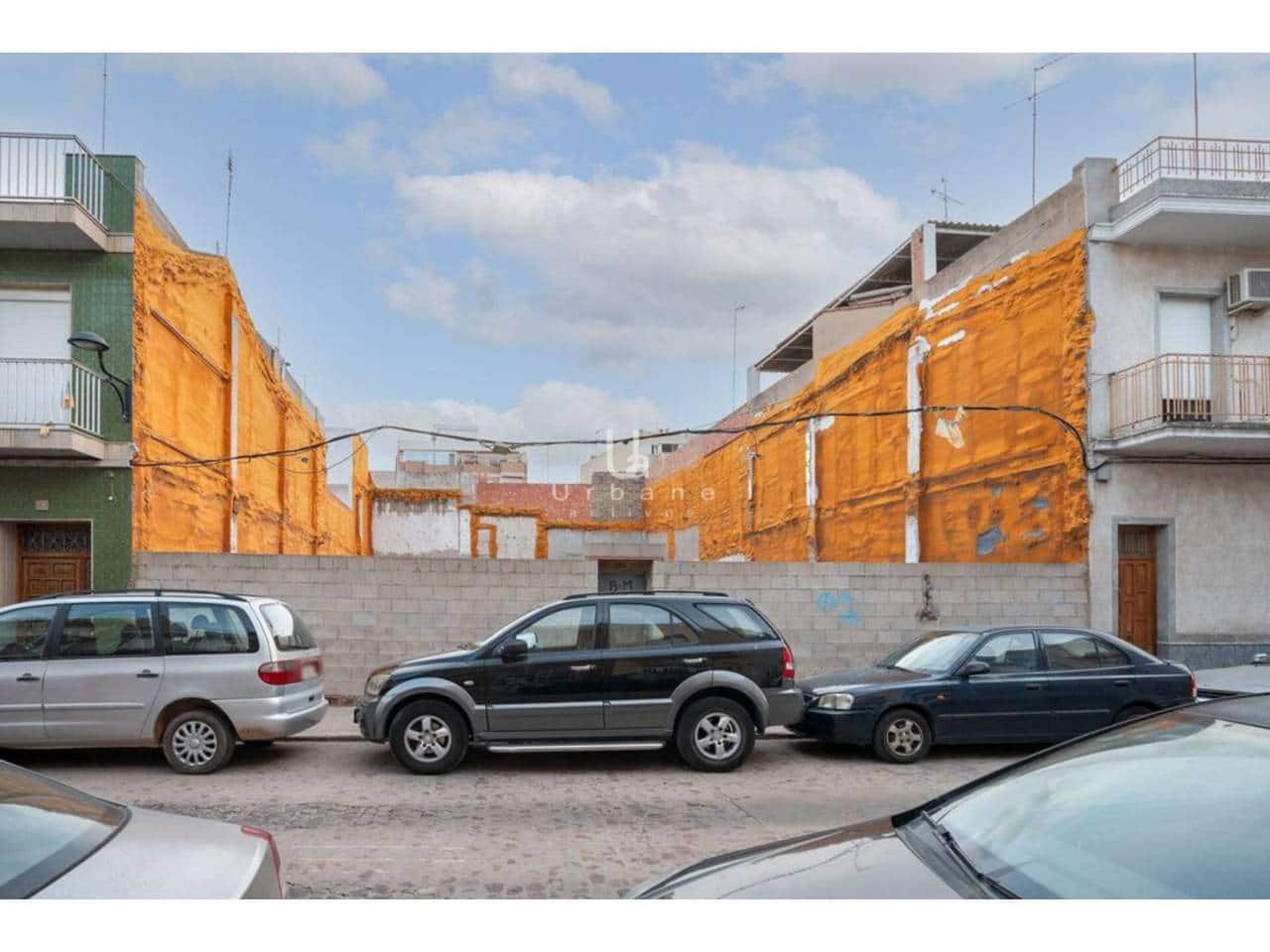 Grunde uden byggetilladelser til salg i Algemesi - € 135.000 (Ref: 9002757)