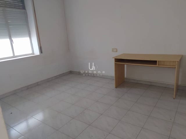 3 slaapkamer Commercieel te koop in Espinardo, Murcia stad - € 120.000 (Ref: 9026258)