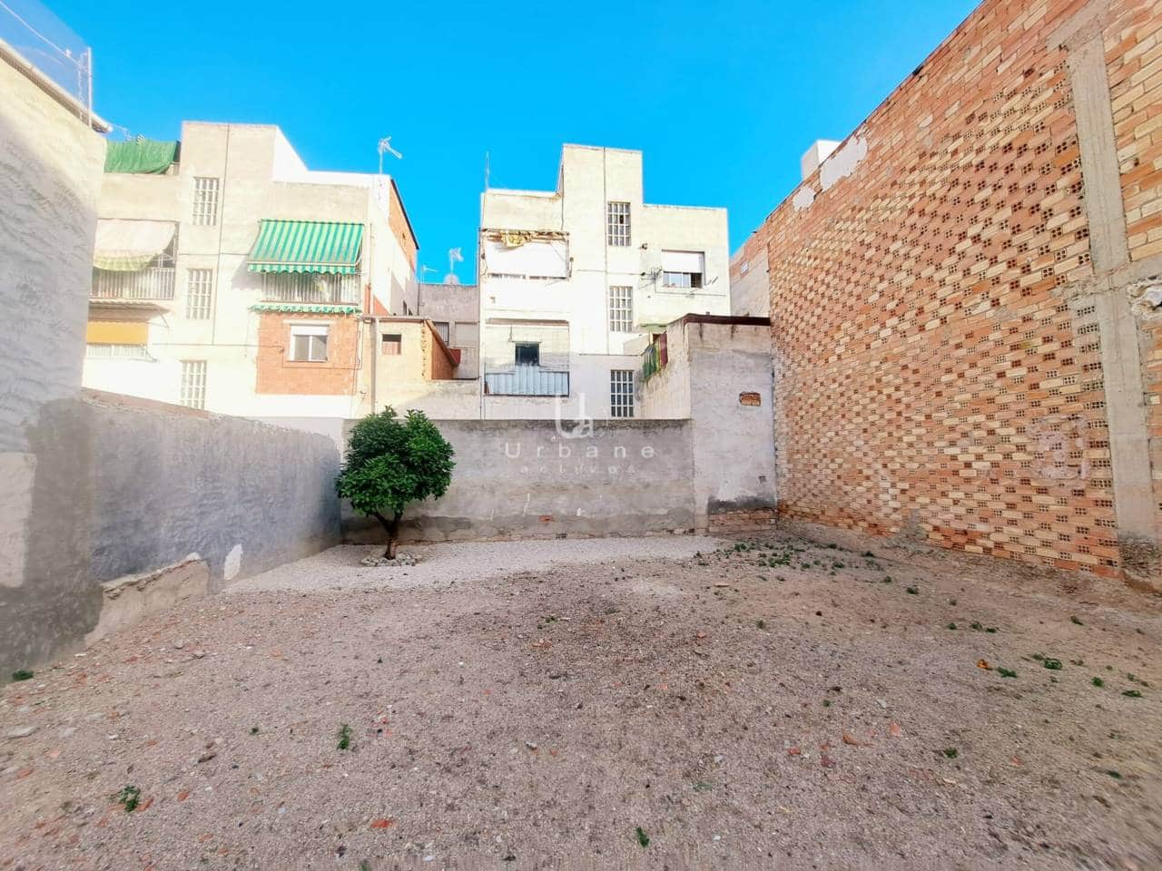 Grunde uden byggetilladelser til salg i Las Torres de Cotillas - € 80.000 (Ref: 9028700)