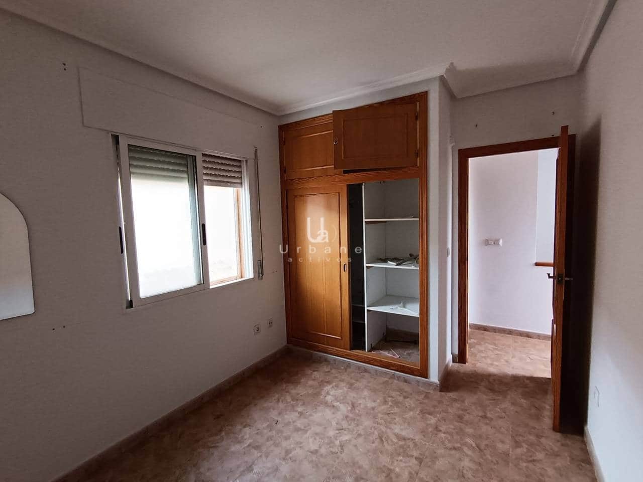 3 soveværelse Rækkehus til salg i Los Urrutias med swimmingpool garage - € 135.000 (Ref: 9095008)