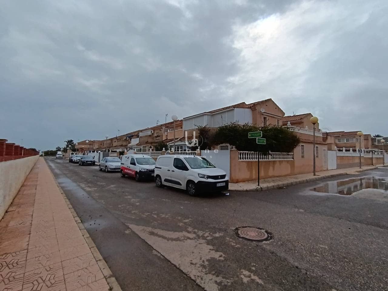 3 soveværelse Rækkehus til salg i Los Urrutias med swimmingpool garage - € 135.000 (Ref: 9095008)