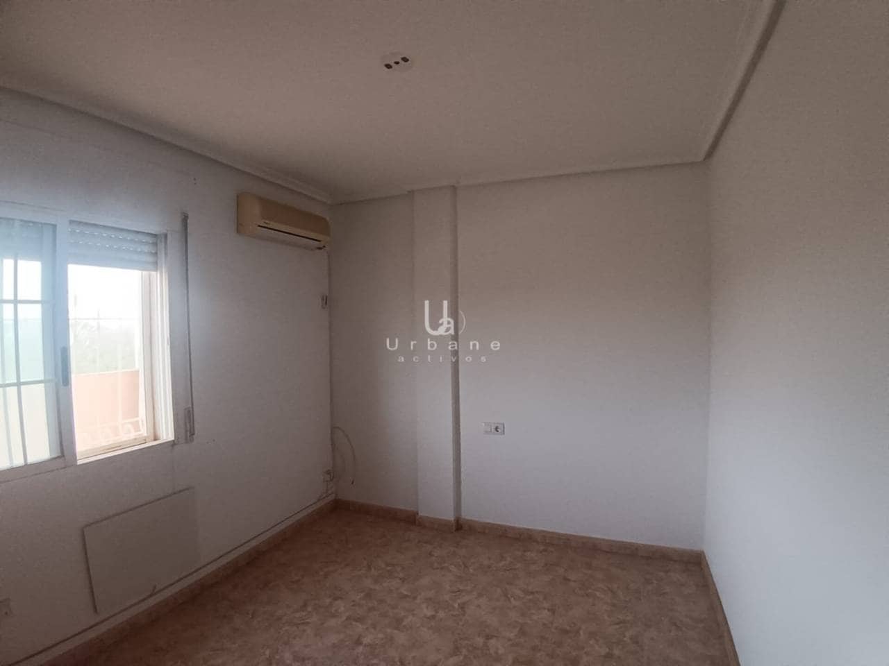 3 soveværelse Rækkehus til salg i Los Urrutias med swimmingpool garage - € 135.000 (Ref: 9095008)