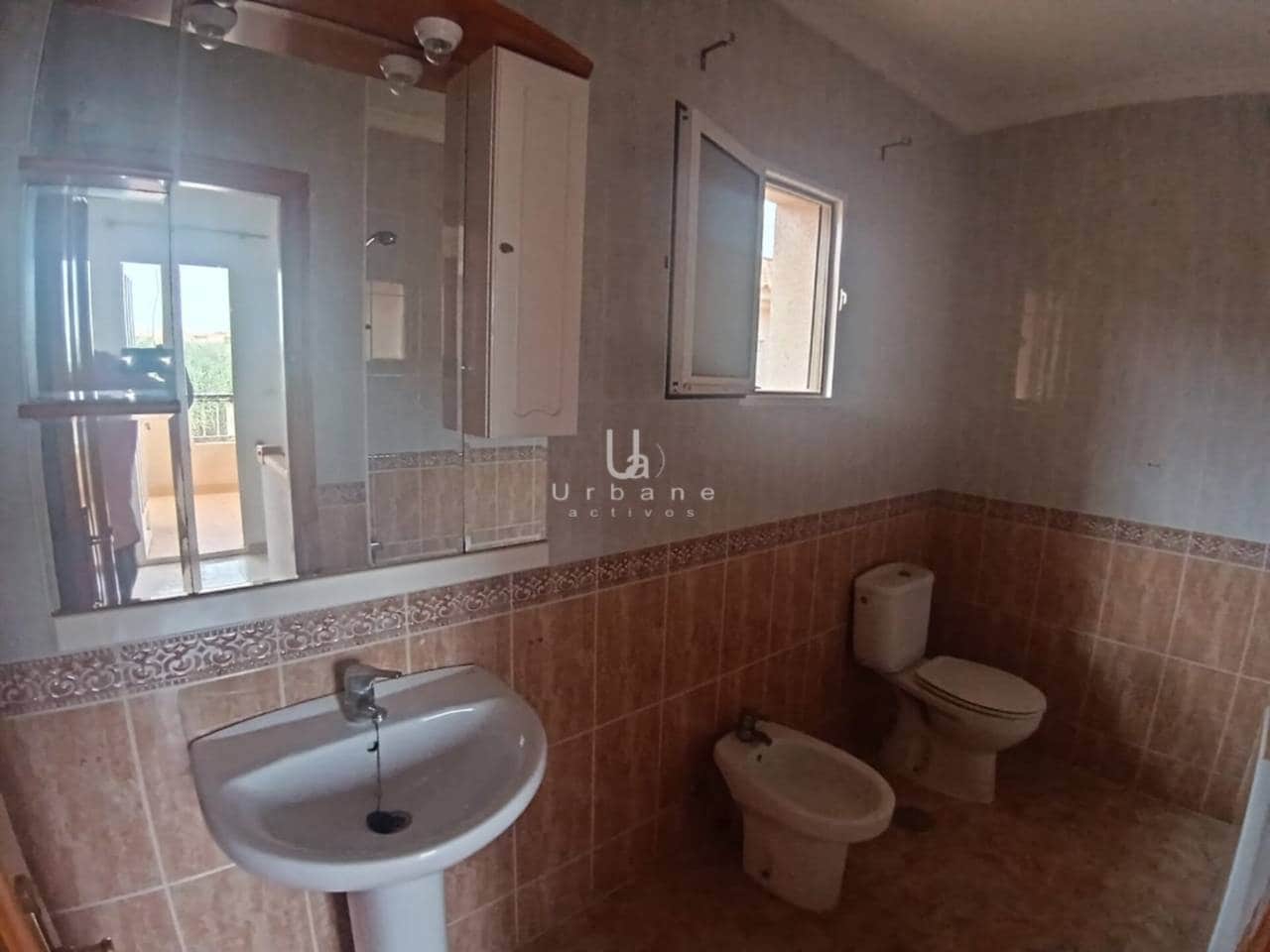 3 soveværelse Rækkehus til salg i Los Urrutias med swimmingpool garage - € 135.000 (Ref: 9095008)