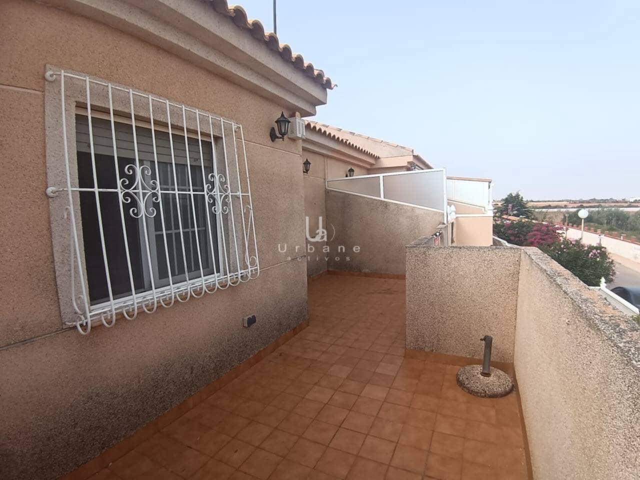 3 soveværelse Rækkehus til salg i Los Urrutias med swimmingpool garage - € 135.000 (Ref: 9095008)