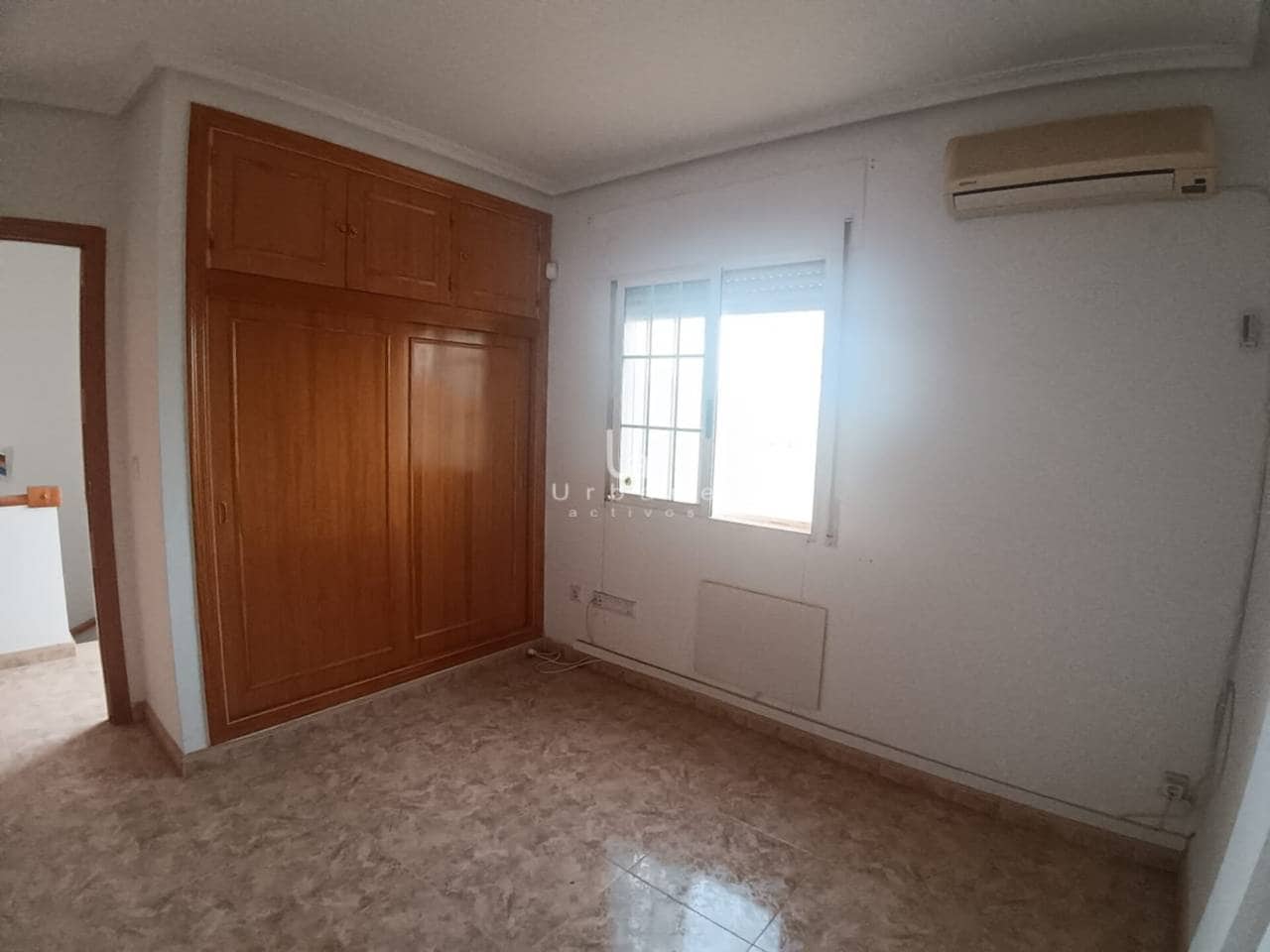 3 soveværelse Rækkehus til salg i Los Urrutias med swimmingpool garage - € 135.000 (Ref: 9095008)