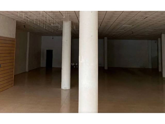 Commercieel te koop in Espinardo, Murcia stad - € 153.000 (Ref: 9126472)