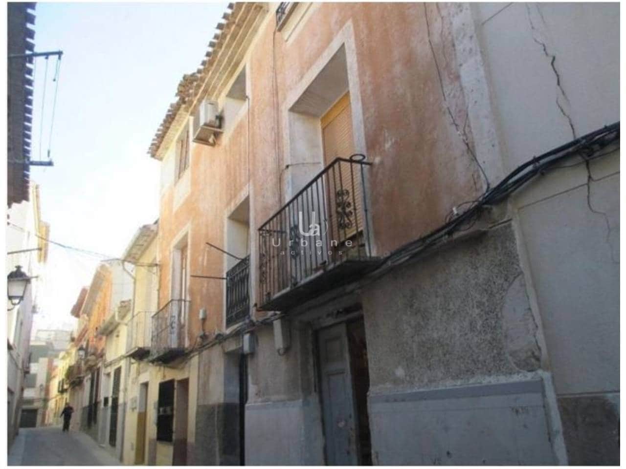3 bedroom Flat for sale in Cieza - € 29,000 (Ref: 9129432)