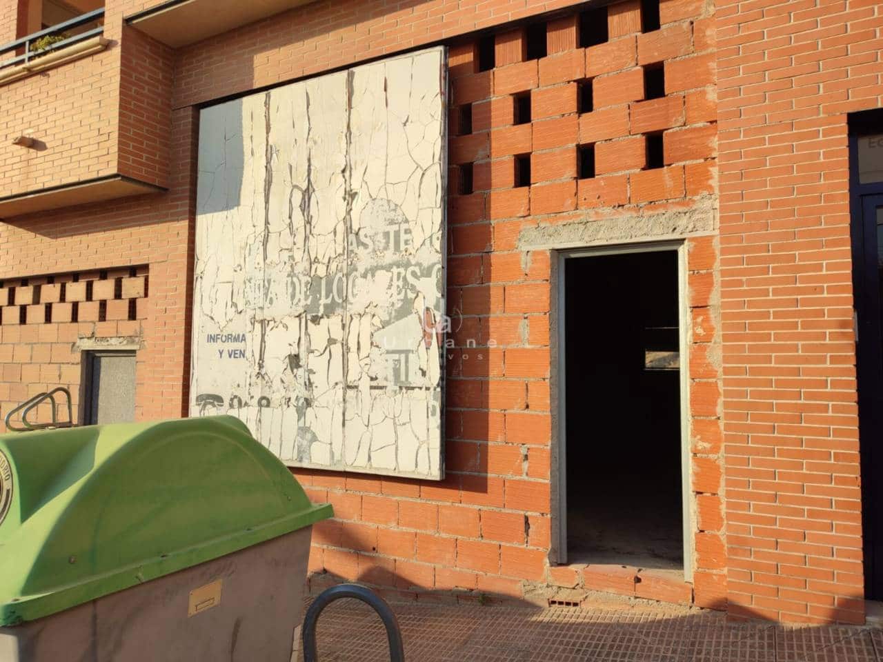 Kommersiell til salgs i Beniajan - € 45 000 (Ref: 9132000)