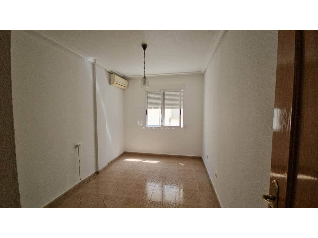 3 Zimmer Villa zu verkaufen in Zarandona mit Garage - 269.000 € (Ref: 9142547)