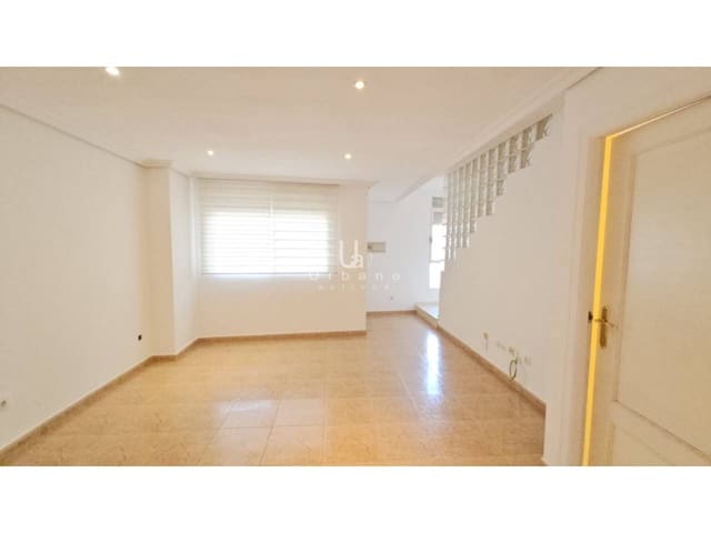 3 Zimmer Villa zu verkaufen in Zarandona, Murcia Stadt mit Garage - 269.000 € (Ref: 9142547)