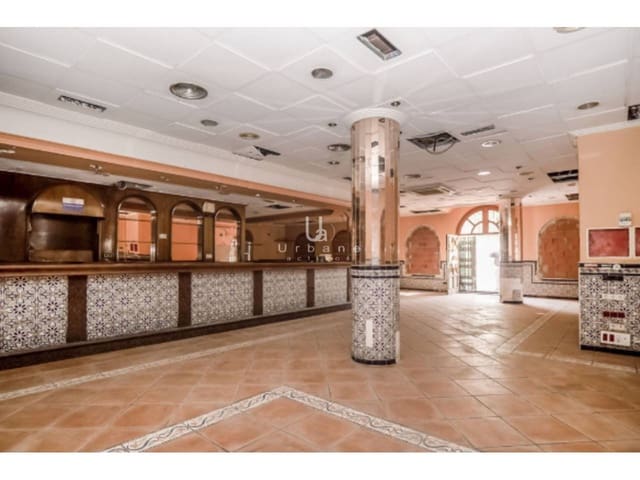 Restaurant/bar te koop in El Esparragal, Murcia stad - € 750.000 (Ref: 9165167)