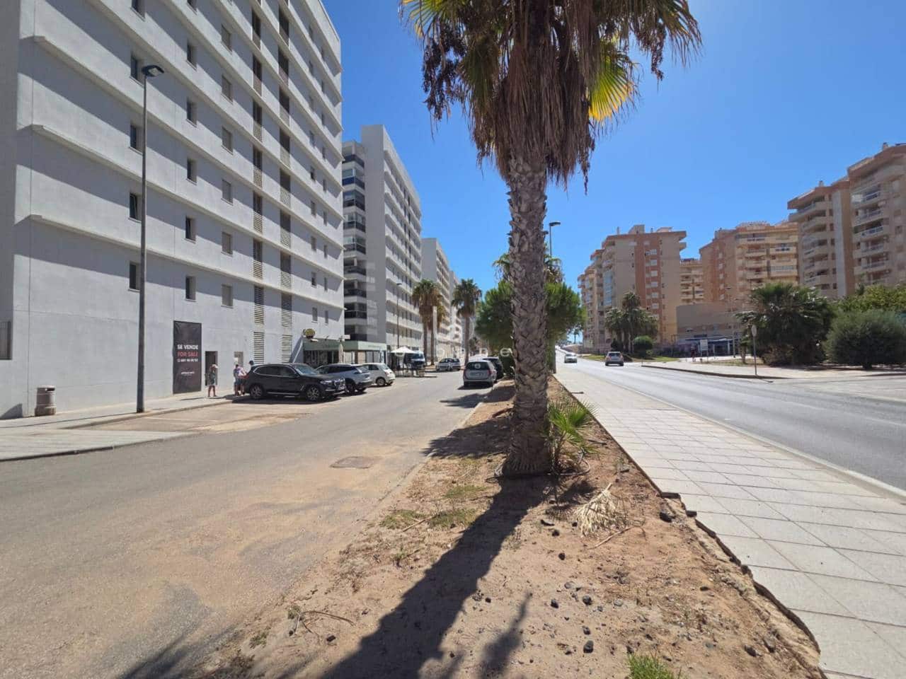 Erhverv til salg i La Manga del Mar Menor - € 115.000 (Ref: 9204191)