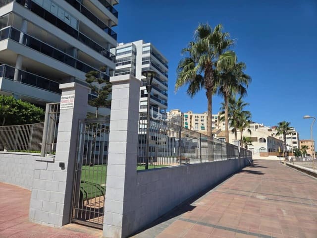 Commercial for sale in La Manga del Mar Menor - € 115,000 (Ref: 9204191)