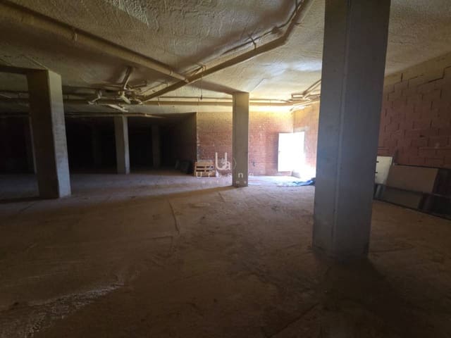 Commercial for sale in La Manga del Mar Menor - € 115,000 (Ref: 9204191)